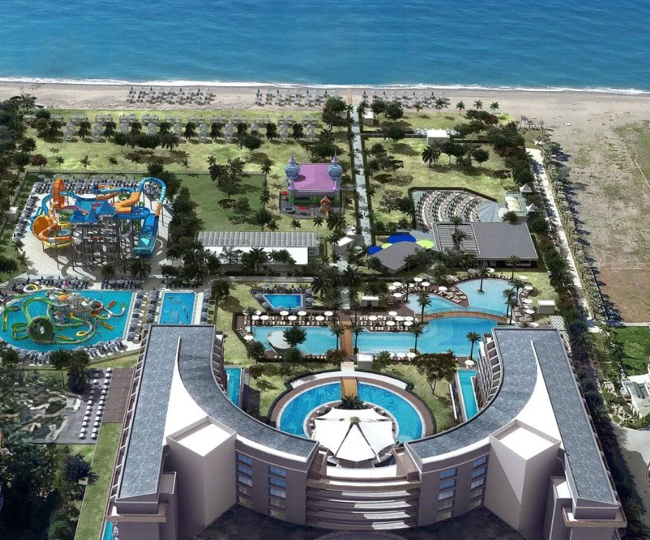 Seaden De Mar Resort & SPA Neueröffnung 2026 in Side – Luftaufnahme mit Poollandschaft, Aquapark und direkter Strandlage an der Türkischen Riviera