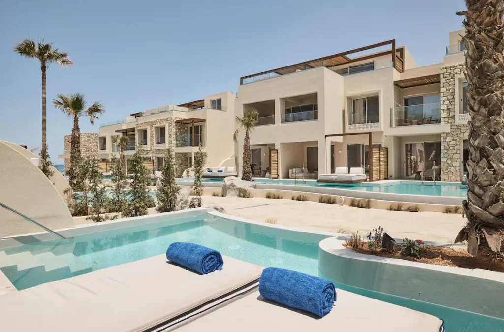 Private Pool-Suiten im UZENIE All Suites Boutique Resort in Adelianos Kambos auf Kreta