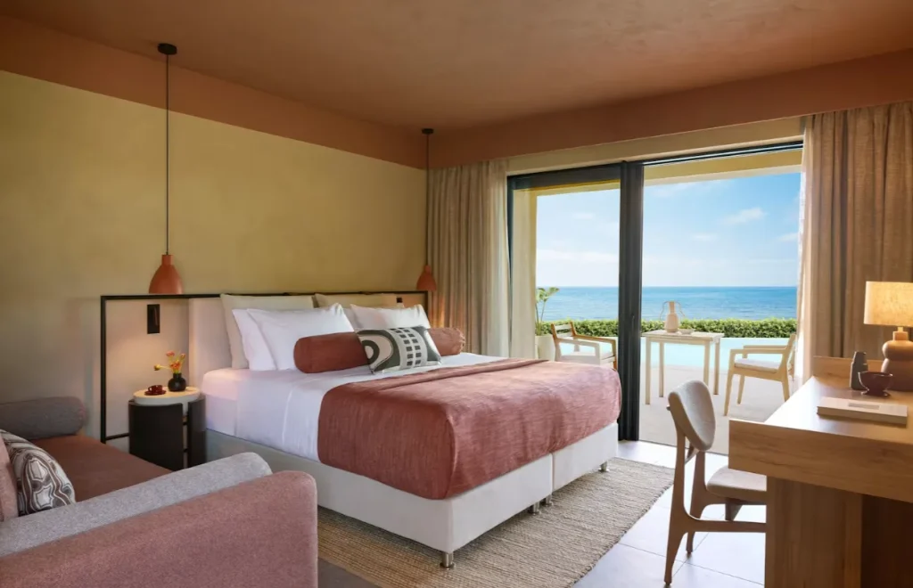 5* ananea Rocrita Hotel Kreta &ndash; modernes Deluxe-Zimmer mit Meerblick und Terrasse in Mochlos